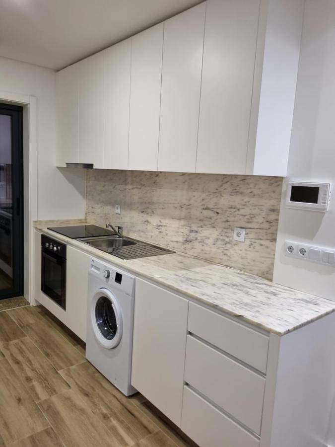 Gîte pour 4 personnes, avec terrasse et vue dans Angeiras - 3