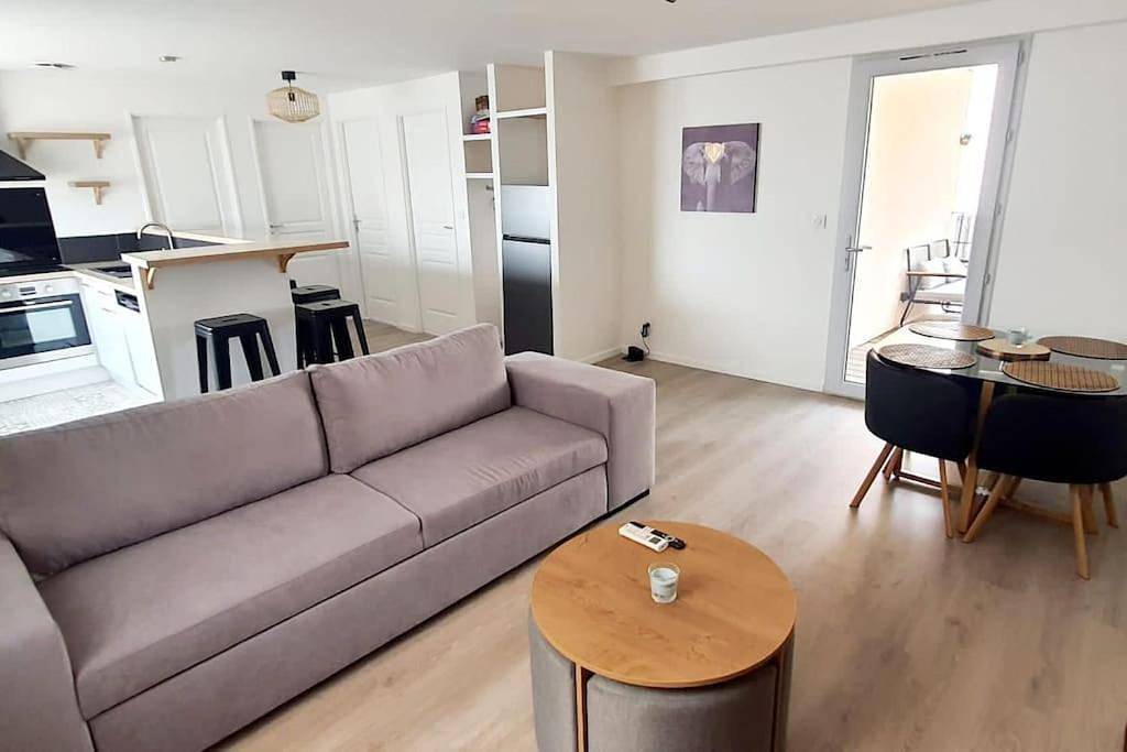 Appartement entier, Two-Bedroom Apartment in Brive-la-Gaillarde, Région de Brive-la-Gaillarde
