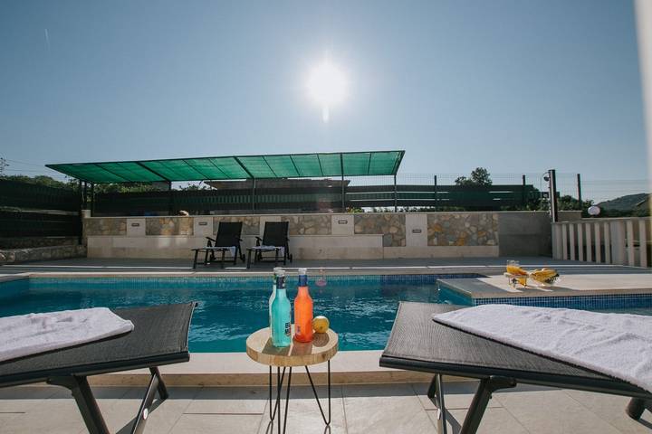 Villa für 9 Personen, mit Pool und Garten in Marina - 2