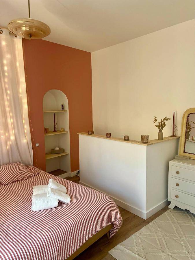 Double Room with Spa Bath in Saussan, Côte méditerranéenne (France)