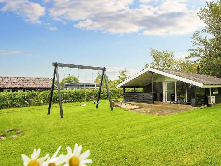 Ferienhaus für 6 Personen, mit Terrasse und Garten sowie Pool in Silkeborg