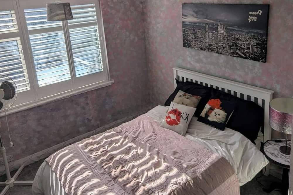 Spacious 3B Home with Garden in Central Ipswich in Ipswich, Suffolk