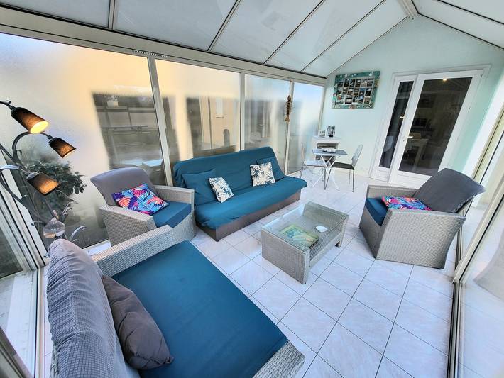Entire apartment, Jolie Maison De Plage Cyprange Apartment with Private Terrace, Garden, and Wi-Fi in Pirou, Coutances