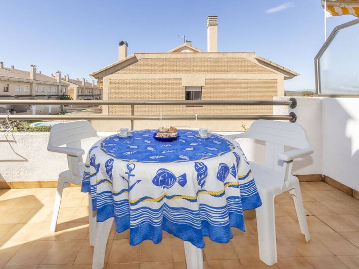 Location de vacances pour 4 personnes, avec bassin pour enfant ainsi que jardin et terrasse à Torredembarra - 2