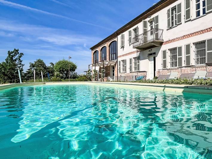 Rustico per 10 persone, con Balcone e Terrazza nonché Giardino in Piemonte