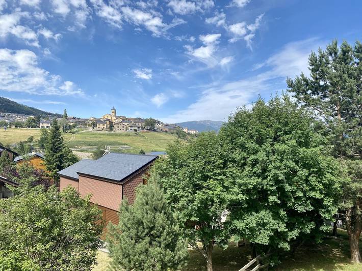 Chalet pour 8 personnes, avec terrasse, animaux acceptés à Les Angles