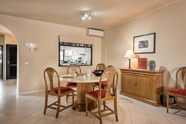 Villa "Mng Elliott 25" com piscina privada e Wi-Fi in Vale do Lobo, Almancil