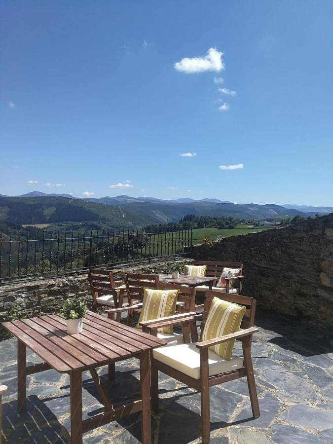 Apartamento entero, Studio with Mountain View in Tineo, Cordillera Cantábrica