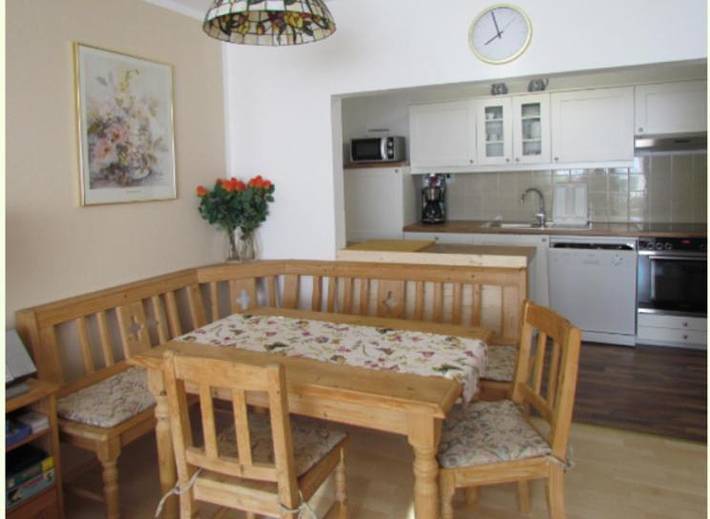 Ferienwohnung für 4 Personen, mit Balkon und Ausblick sowie Pool und Sauna, mit Haustier - 1