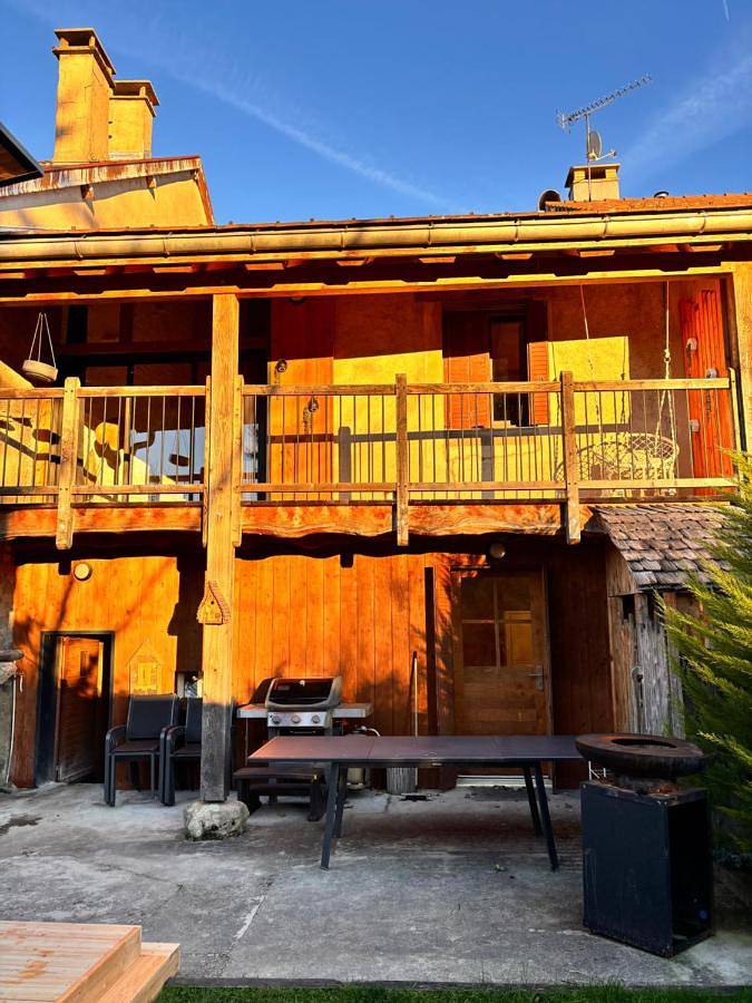 Two-Bedroom House in Charchilla, Parc naturel régional du Haut-Jura