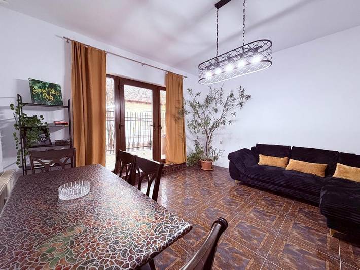 Appartement de vacances pour 6 personnes, avec terrasse et jardin, animaux acceptés