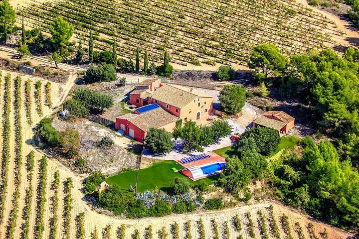 Chalet para 22 personas, con jardín y piscina en Alt Penedès - 4