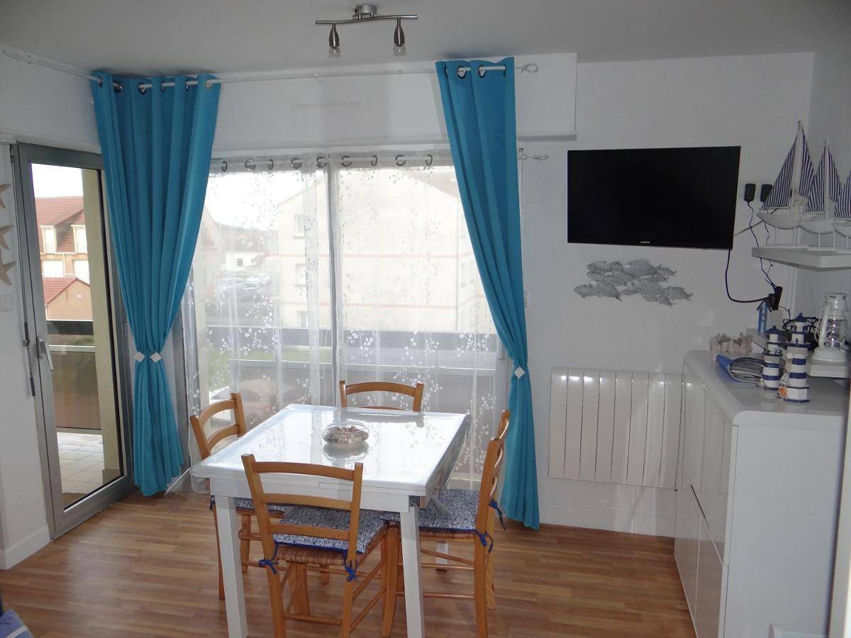 Appartement entier, Appartement Ste Cécile à 50 mètres de la plage in Sainte Cécile Plage, Camiers