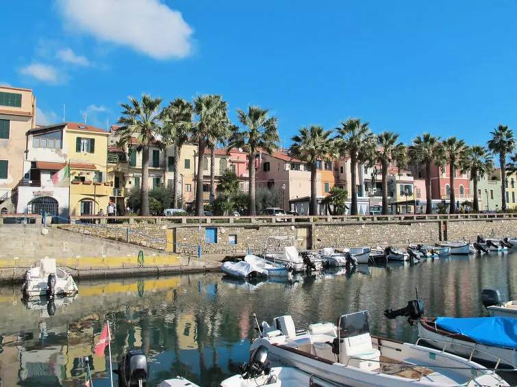 Ganze Wohnung, 2 Zimmer 4 Personen in Riva Ligure, Riviera di Ponente