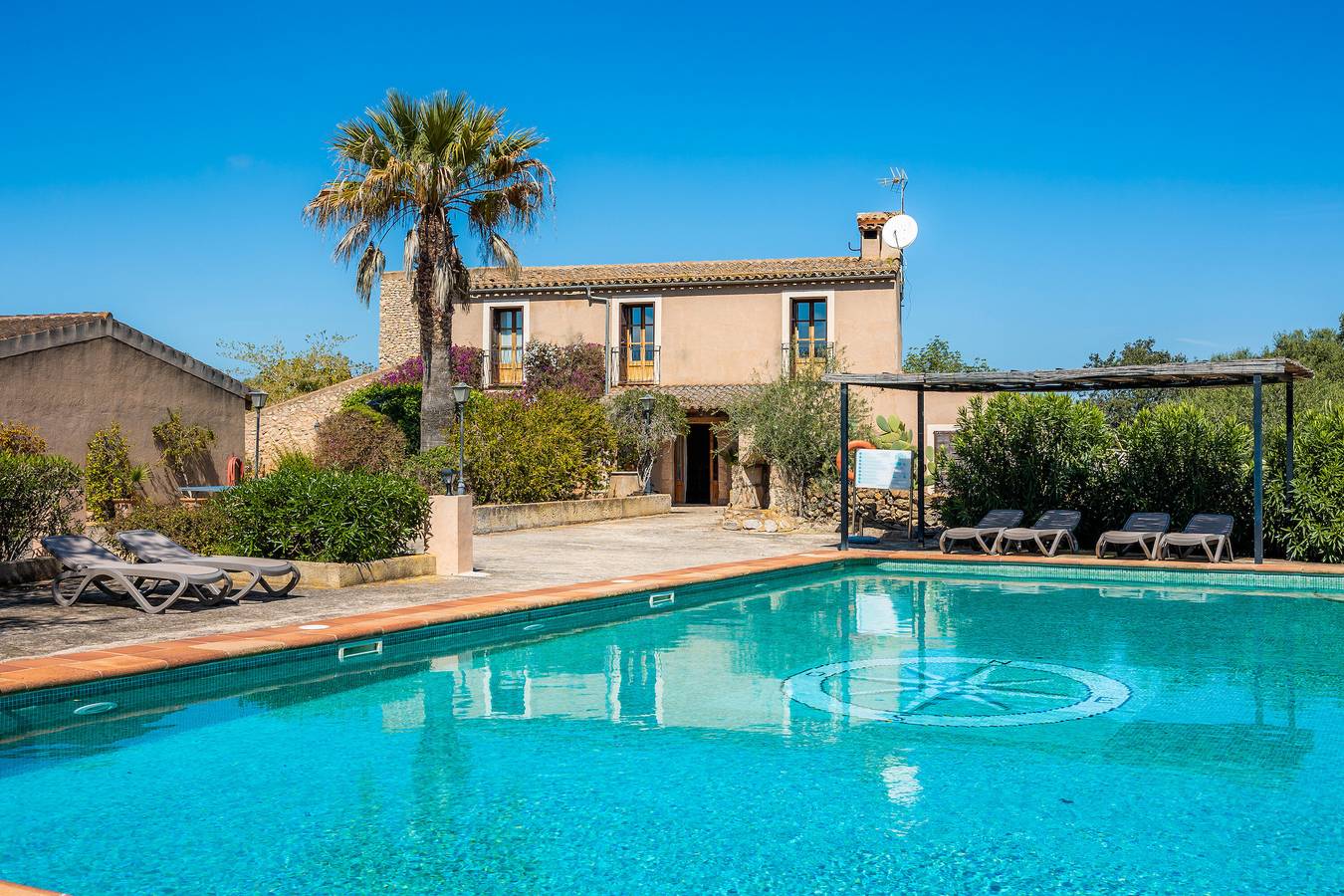 Country House 'Patró' with Mountain View, Private Pool and Wi-Fi in Manacor, East Majorca