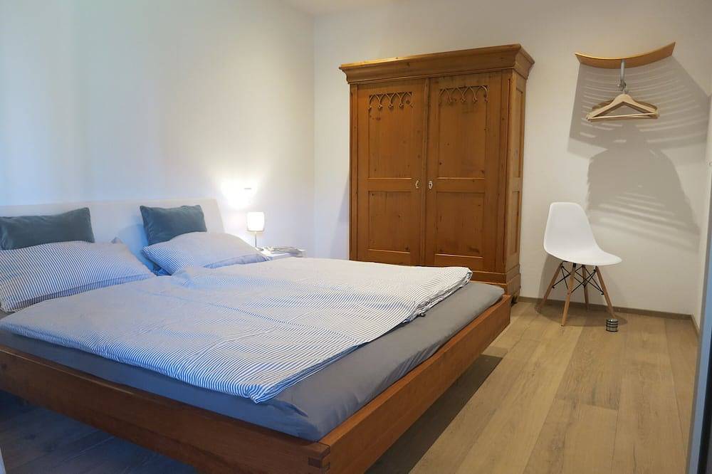 Ganze Wohnung, Traumurlaub im Allgäu im Ökohaus mit freien Blick in die Natur in Isny, Isny im Allgäu