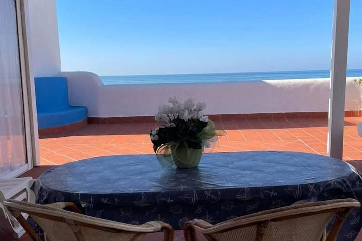 Two-room apartment, large terrace, sea front (Camellia) in Anzio, Rome Province