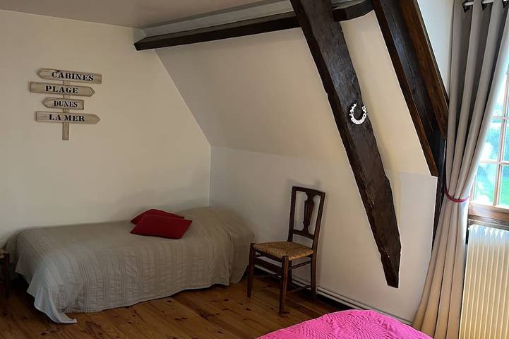 Gîte pour 7 personnes, avec jardin à Bonneville-la-Louvet - 3