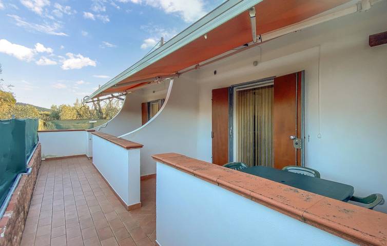 Casa vacanza per 22 persone, con Terrazza e Giardino a Scialmarino