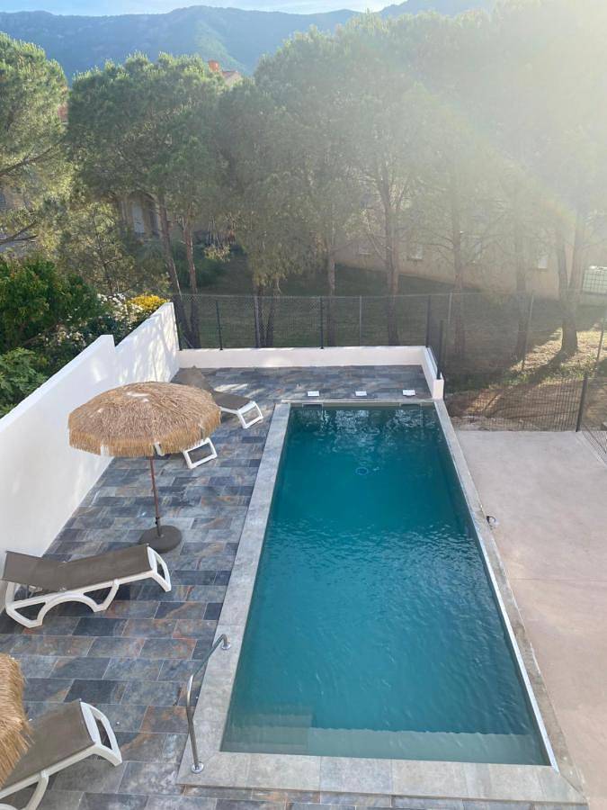 Location de vacances pour 4 personnes, avec balcon ainsi que jardin et piscine à Galéria - 2