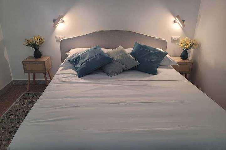 Ganze Wohnung, Charming 2-bedroom apartment, kitchen, 2 bathrooms, Wifi, Ac, in Lido di Ostia in Ostia, Rom