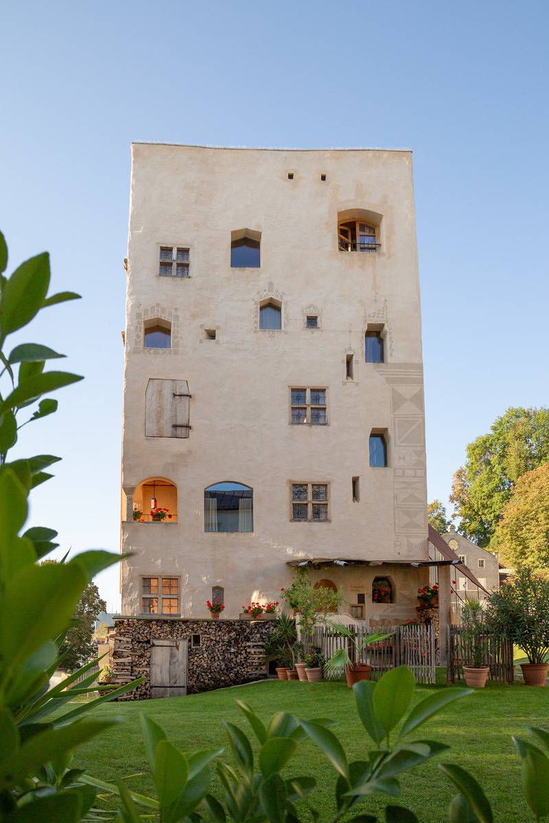 Ganze Ferienwohnung, Turmpalais im Turm zu Schloss Schedling in Trostberg, Landkreis Traunstein