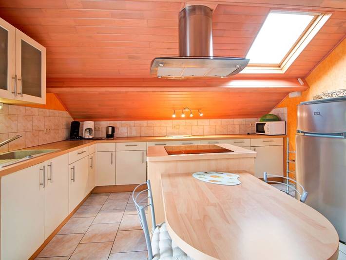 Gîte pour 4 personnes, avec terrasse à Érezée - 4