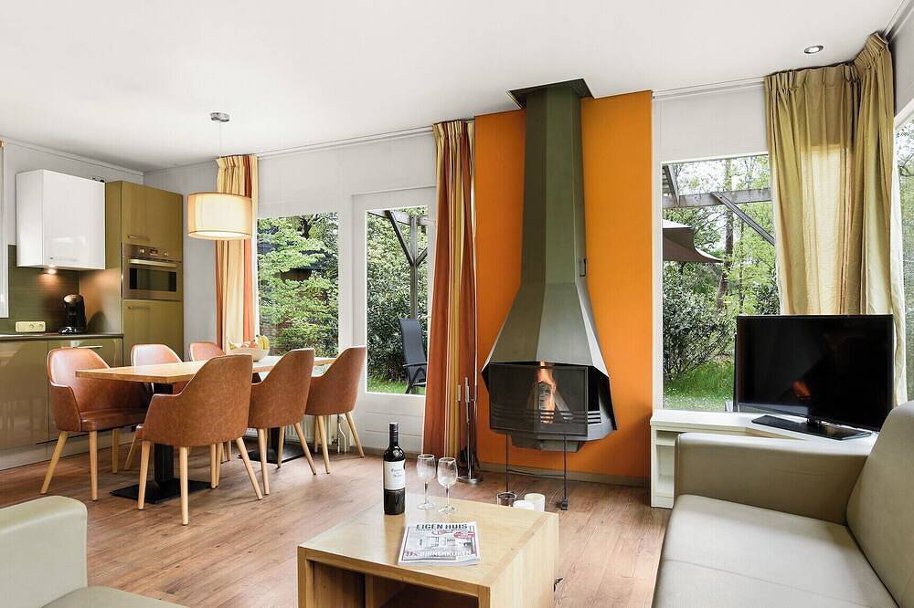 Comfortable 6-person bungalow in Putten, Veluwe