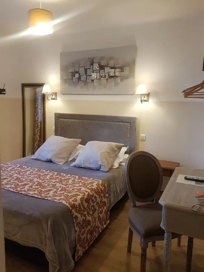 Hotel para 2 personas, con vistas además de jardín y terraza - 1