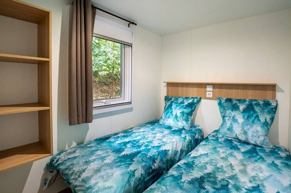 Mobil-home confortable 4 pers avec terrasse in Granges-Aumontzey, Parc naturel régional des Ballons des Vosges