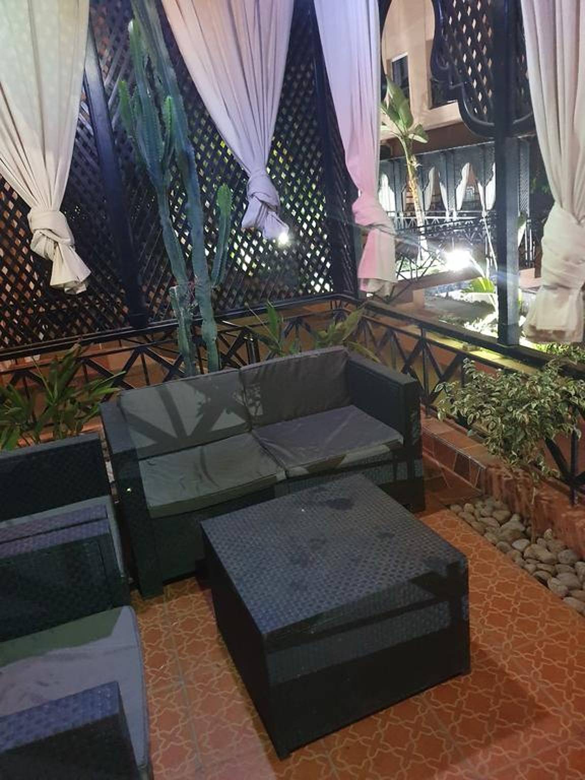 Appartement entier, Appartement agréable à Marrakech avec piscine partagée in arrondissement de Guéliz, Marrakech