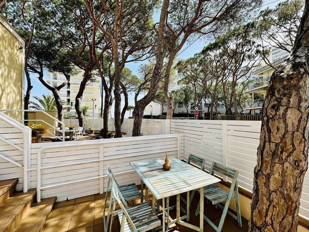 Charming Villa Brisa in Playa de Aro, 90m from Beach, with Terrace, Garage, and Ac in Platja d'Aro, Costa Brava