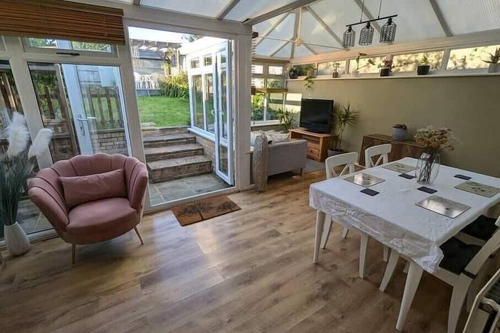 Holiday home for 5 people, with garden in Eastbourne