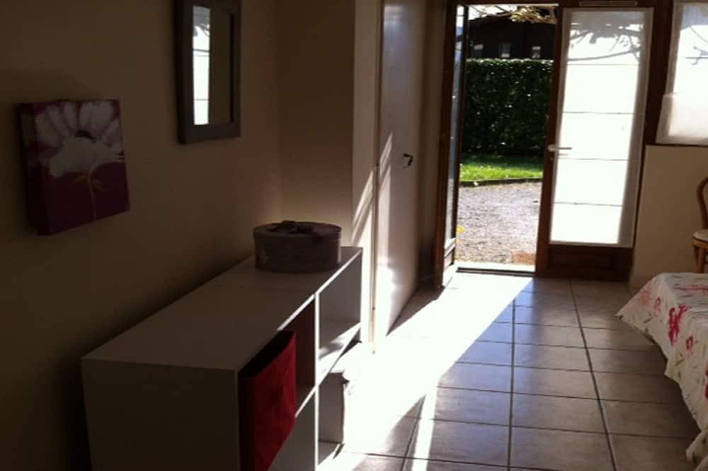 F3 Erdgeschoss einer Villa am See in Veyrier-du-Lac, Annecy und Umgebung