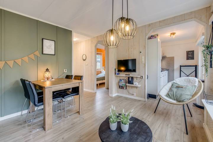 Chalet voor 4 personen, met tuin en terras in Putten