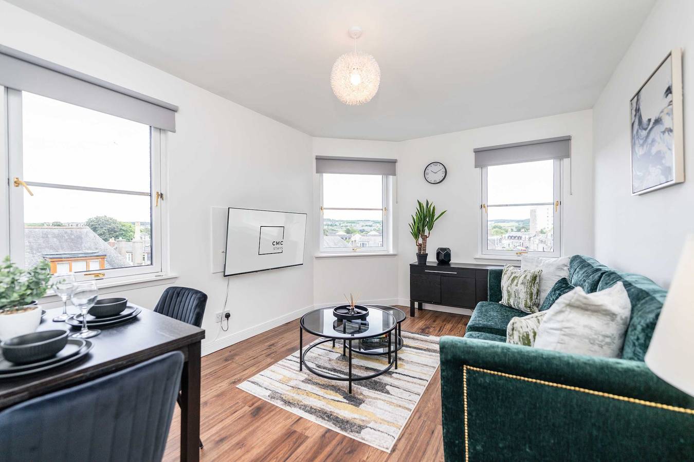 Entire apartment, Stylish 2Br  -Free Parking -Near Shops and Cafes in Aberdeen, Aberdeenshire