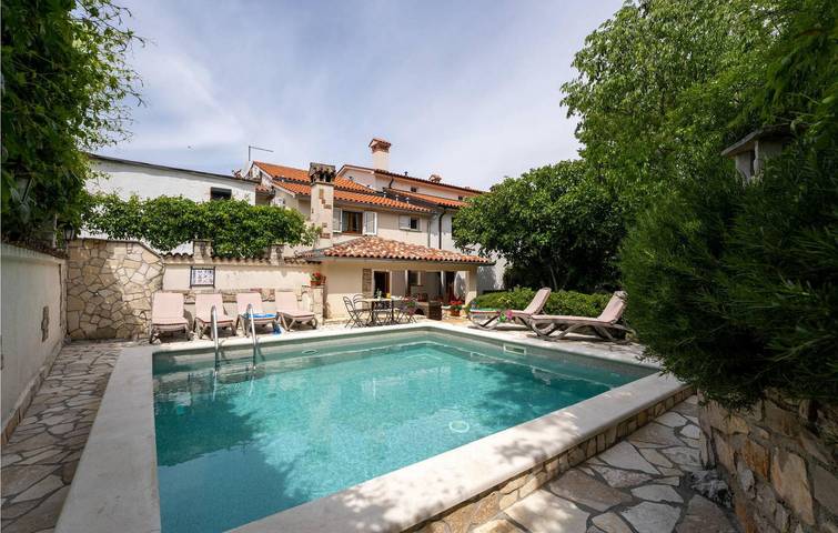 Ferienhaus für 7 Personen, mit Terrasse und Garten, kinderfreundlich - 1