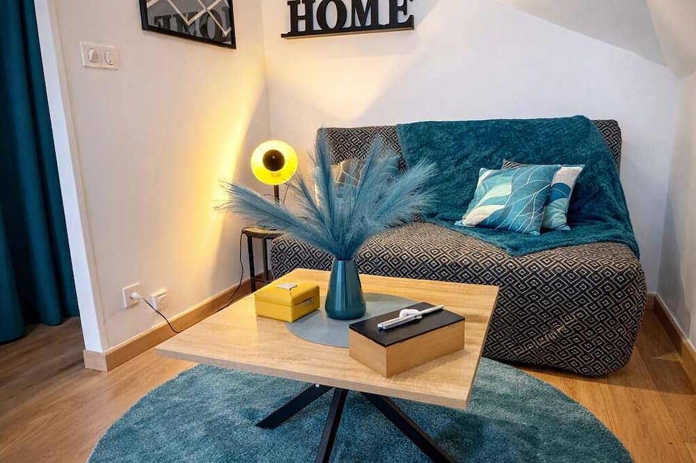 Entire apartment, Cosy studio in the center of town in Redon, Redon region