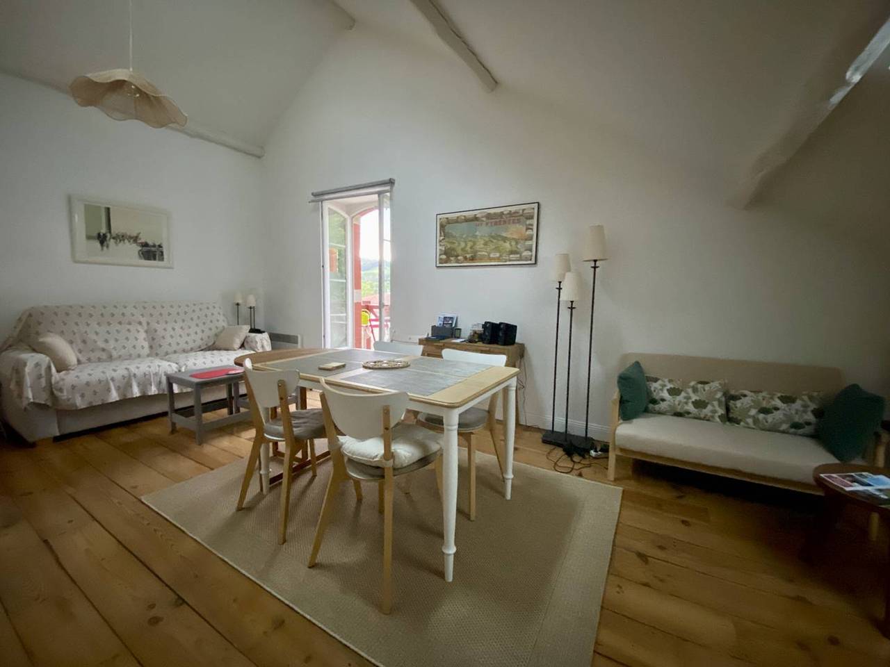 Appartement entier, Cambo: Appartement charmant, 2 pers, parking, wifi in Cambo-les-Bains, Région de Bayonne