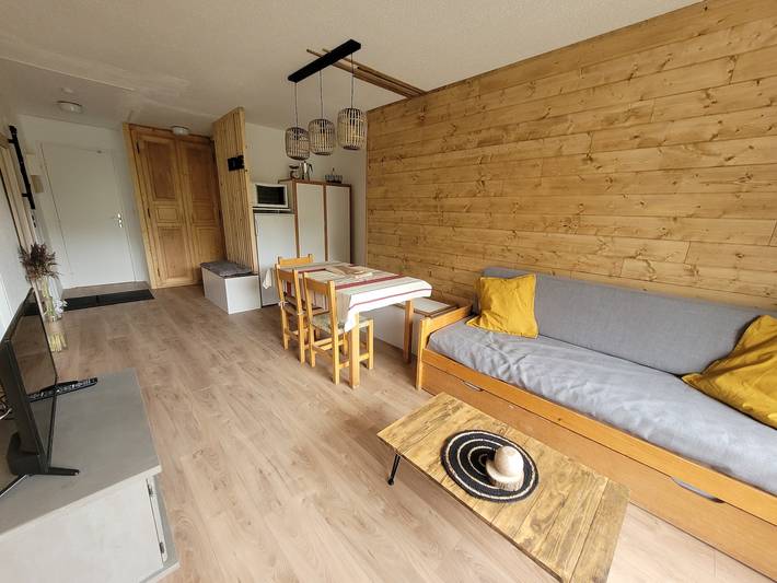 Gîte pour 8 personnes, avec balcon, animaux acceptés dans Le Corbier - 2