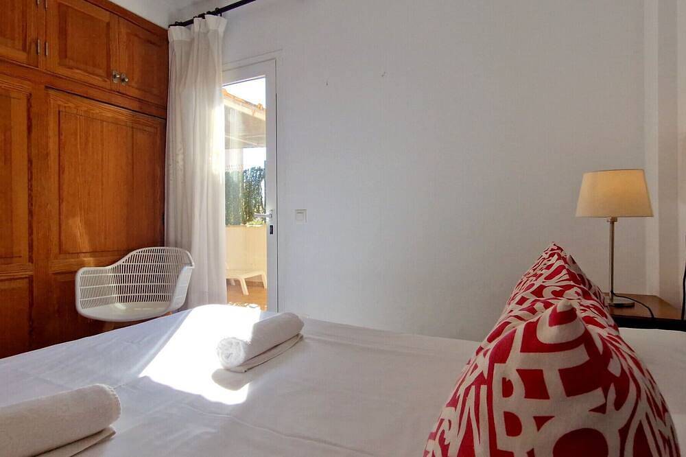 Appartement entier, Apartment near the beach with terrace in Es Comú (Muro), Muro