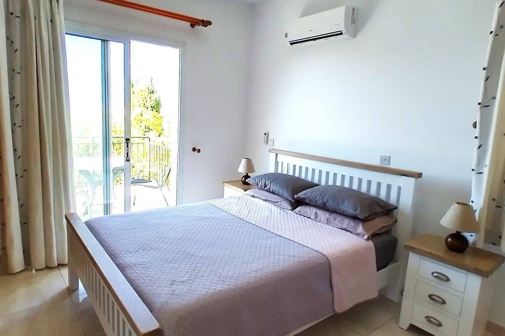 Villa Talassa Nähe Coral Bay mit optionalem 4x4-Auto, Jacuzzi und beheiztem Pool in Peyia, Südzypern