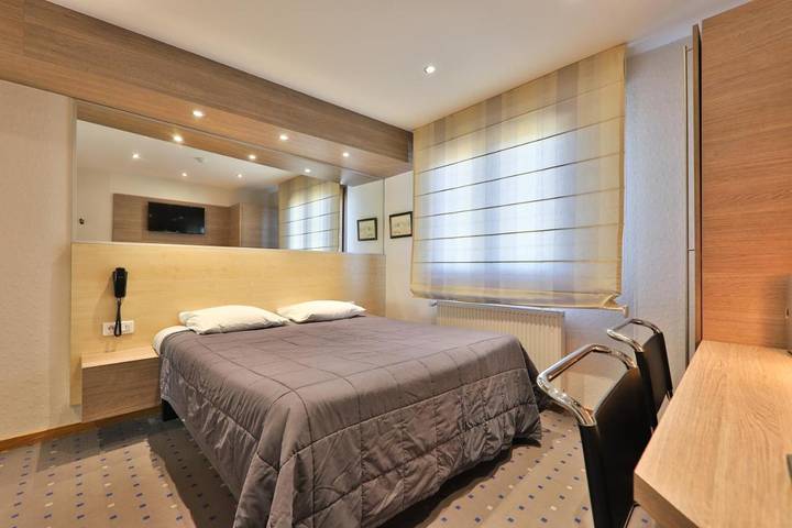 Hôtel pour 7 personnes, avec terrasse ainsi que jacuzzi et sauna, animaux acceptés à Labaroche - 2