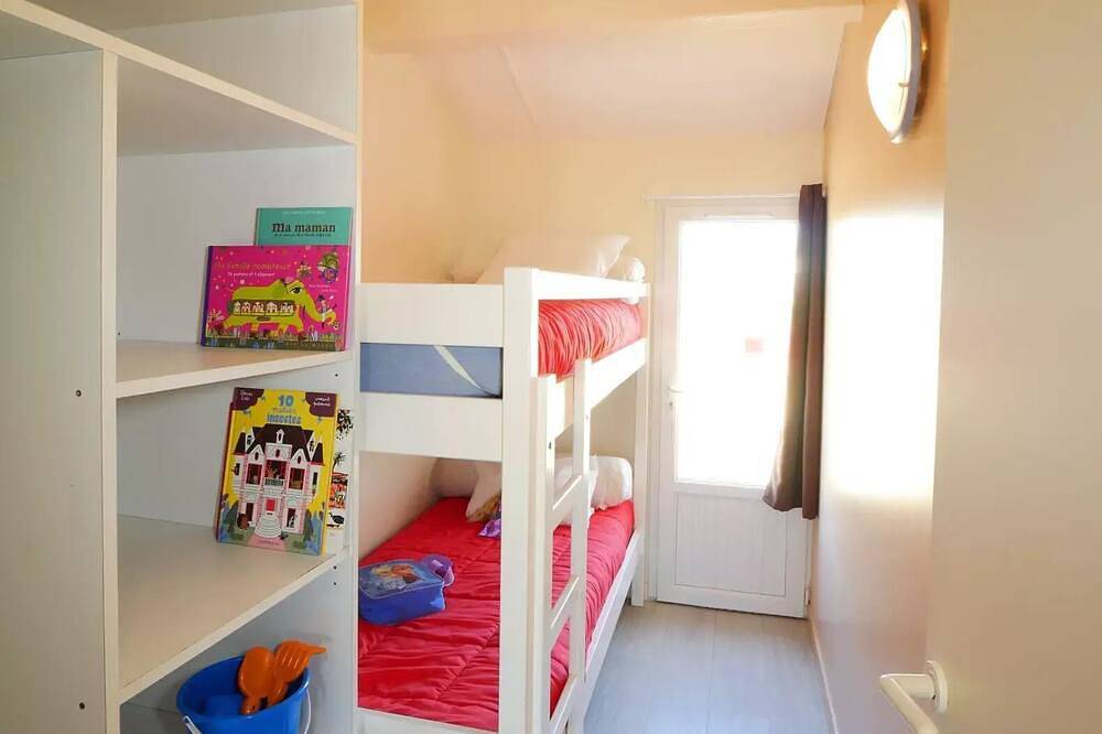 Mobil-home 2 Chambres 4/5 Personnes in Saint-Hilaire-de-Riez, Vendée