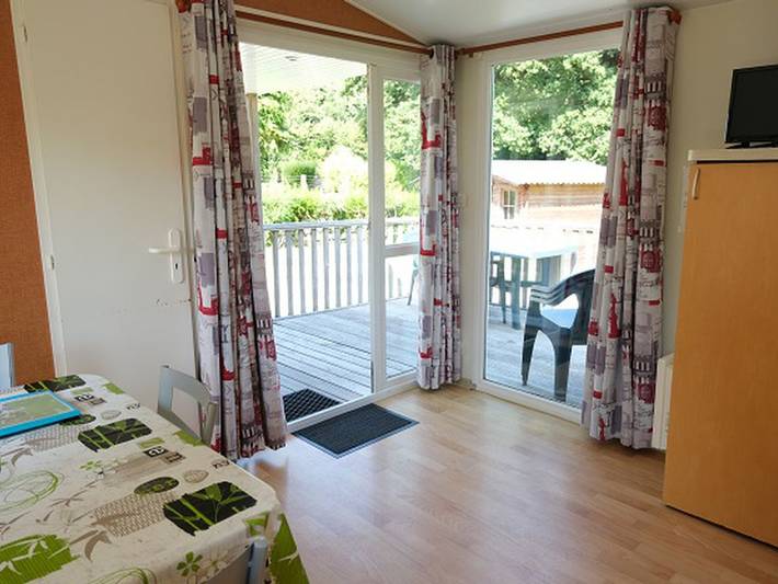 Mobil home pour 4 personnes, avec terrasse et piscine dans Pluméliau-Bieuzy - 3