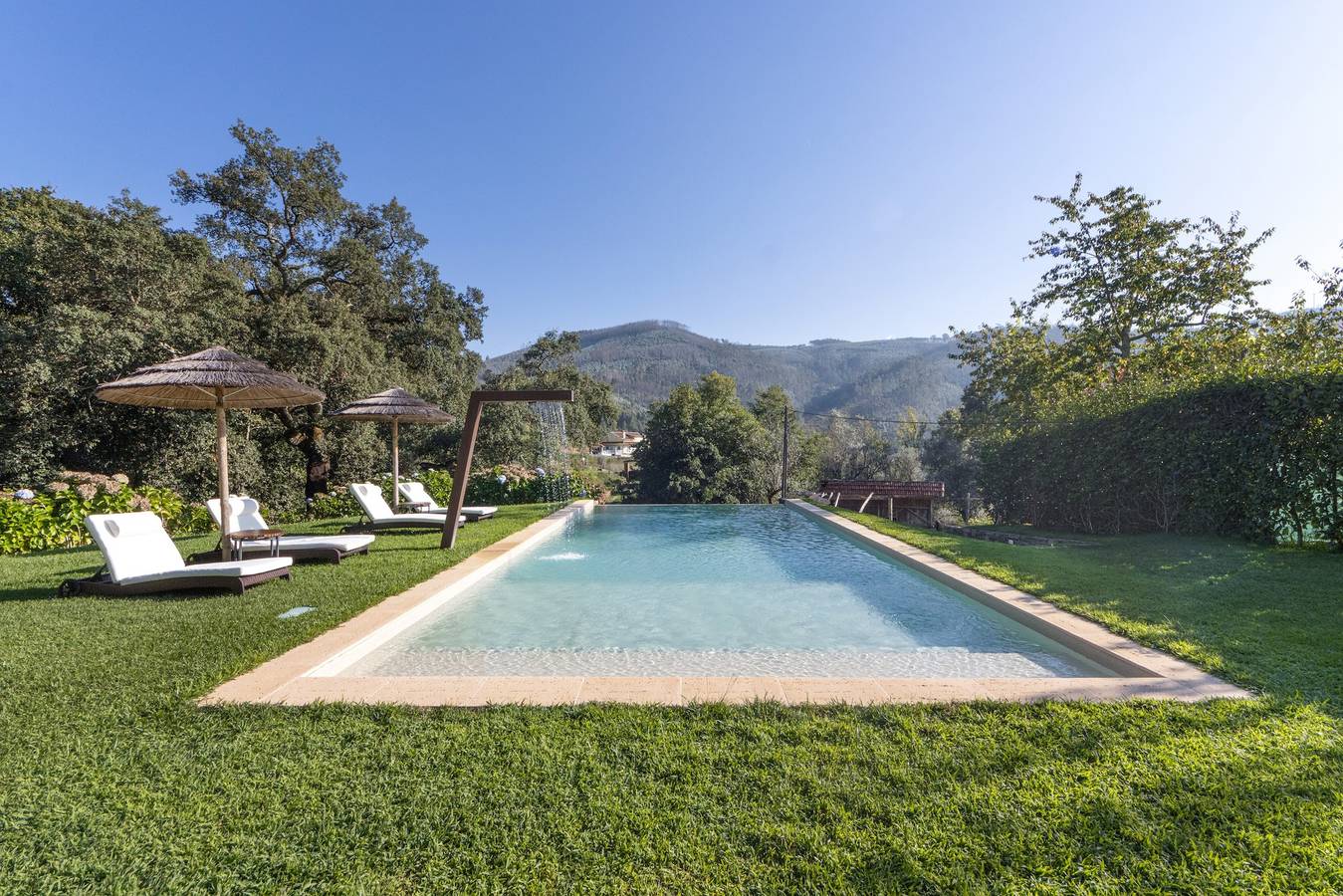 Country House 'Quinta Da Azenha' with Air Conditioning in Nespereira (Cinfães), Viseu District