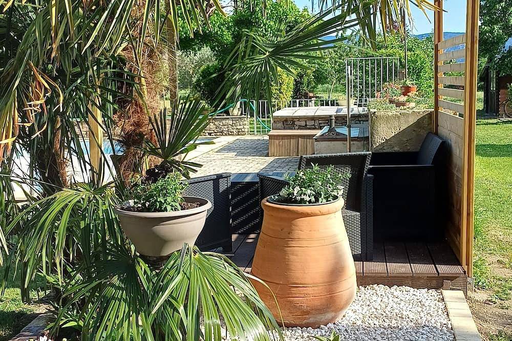Apartamento entero, Estudio amueblado con vistas al luberon in Lagnes, Parque natural regional del Luberon