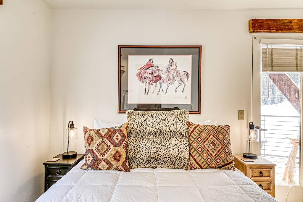 Ganze Wohnung, Charmantes Chalet mit privatem Whirlpool, Gas-Kamin und ein echtes Ski-in / Ski-out! in Telluride, Telluride Ski Resort