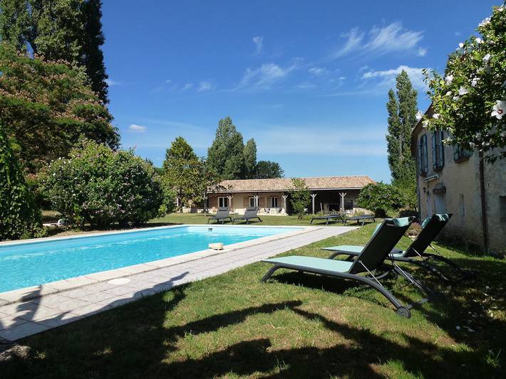 Chambre d’hôte pour 2 personnes, avec Jardin et Piscine à Duras