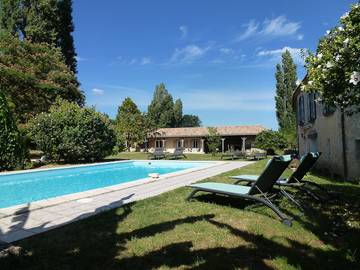 Chambre d’hôte pour 2 personnes, avec jardin et piscine à Coutures